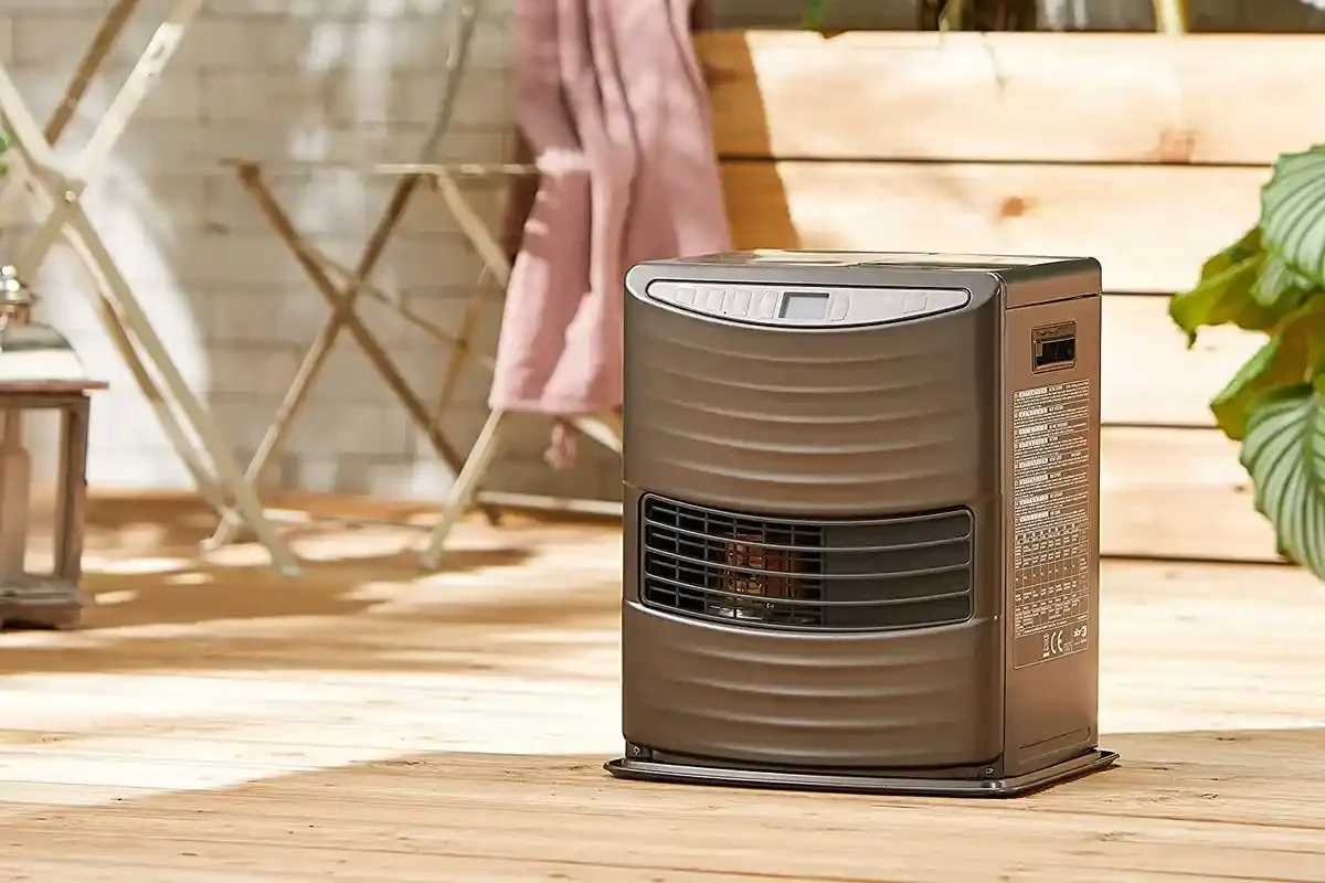 Zibro paraffin heater standing on a porch made by Toyotomi Europe