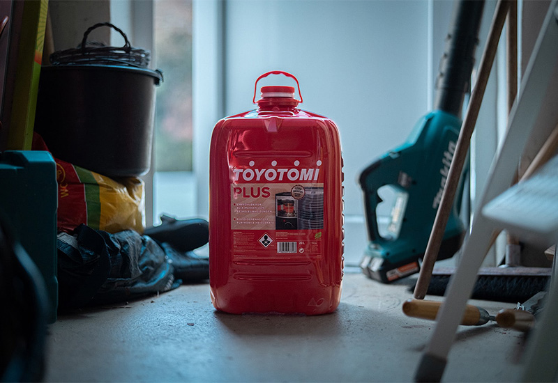 Heating liquids safety container for industrial use.